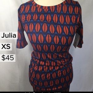 Xs LuLaRoe Julia Dress.